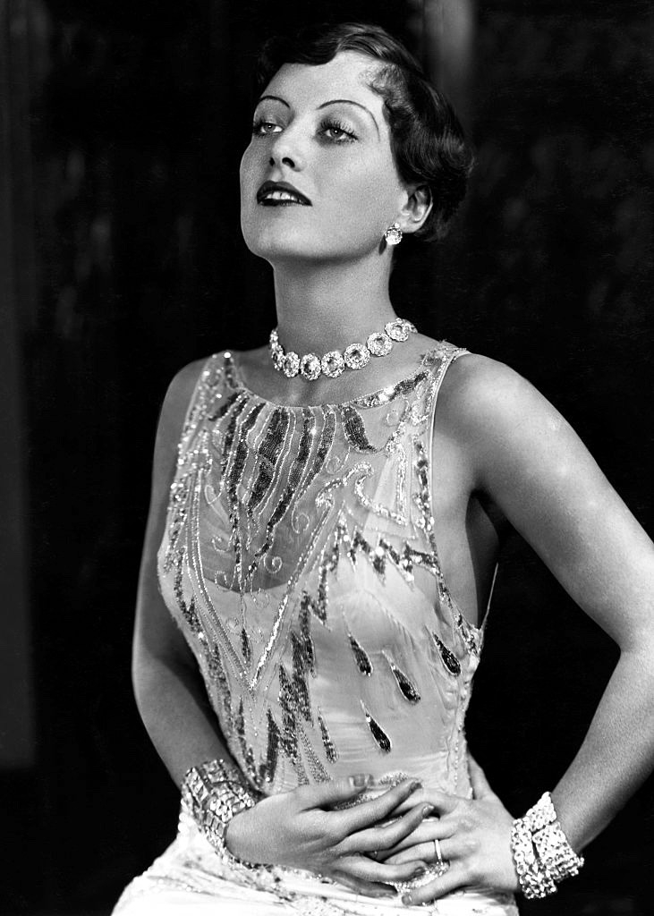 1928. Publicity for 'Dream of Love' by Ruth Harriet Louise.