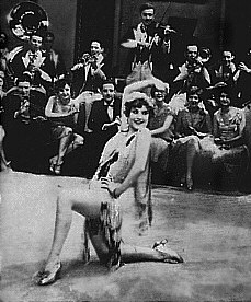Joan wows 'em in 'Our Dancing Daughters.'