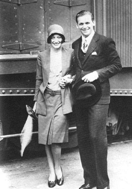 Arriving back in LA after their June 1929 wedding.