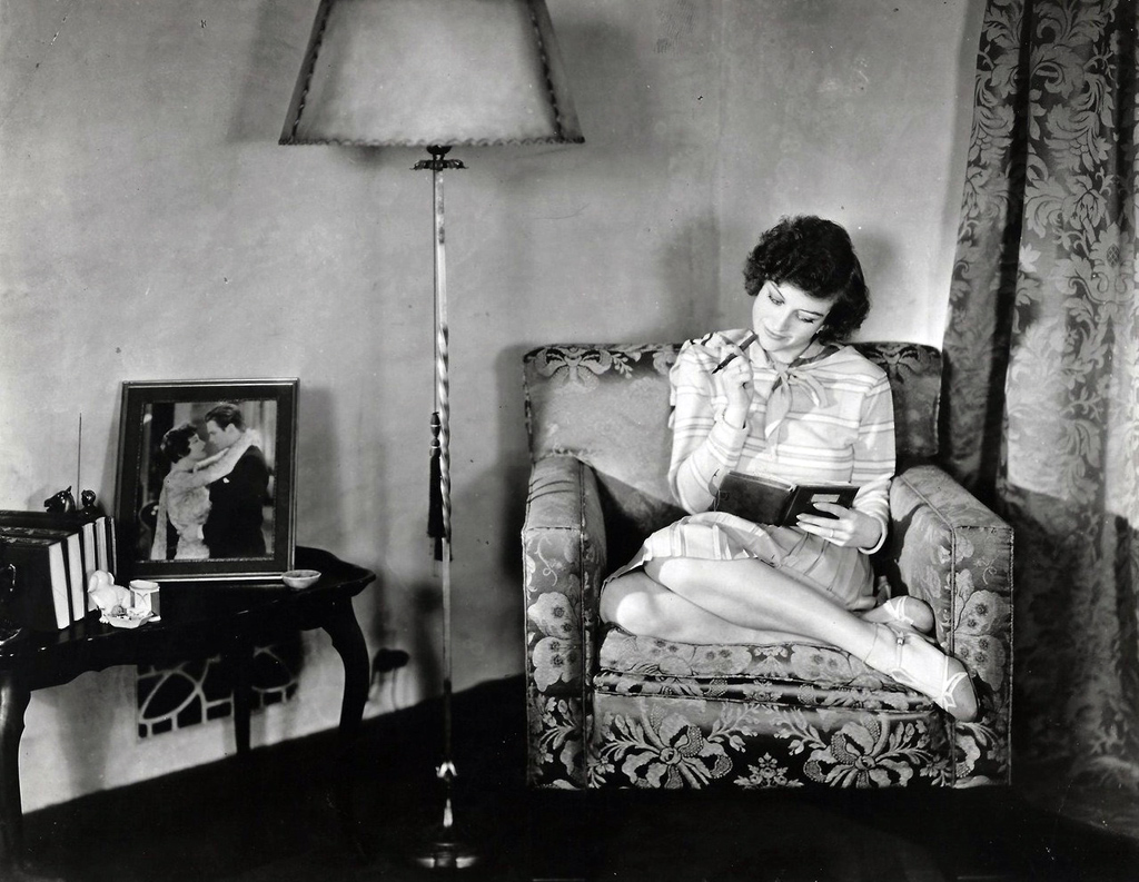 1929. Joan at home.