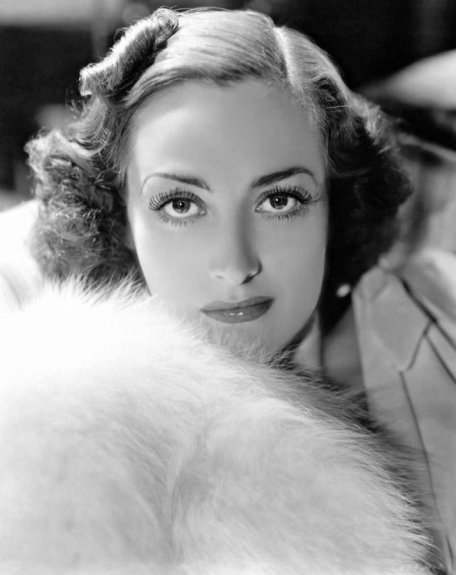 1937 publicity shot by Hurrell.