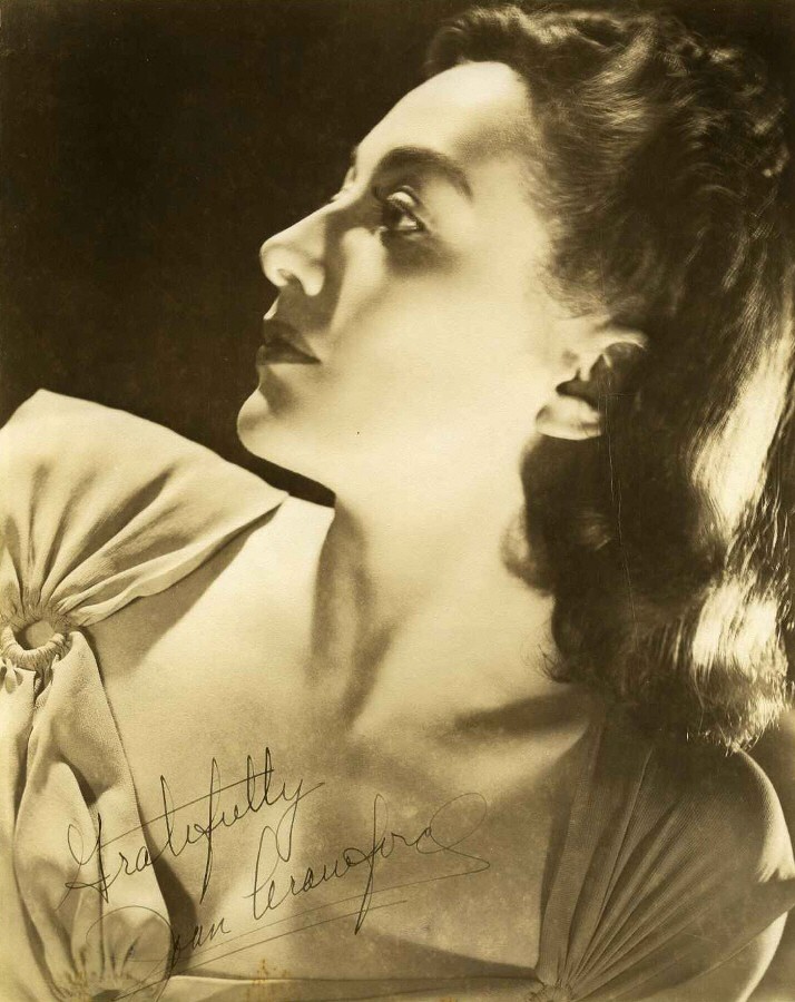 1938 publicity by Laszlo Willinger.