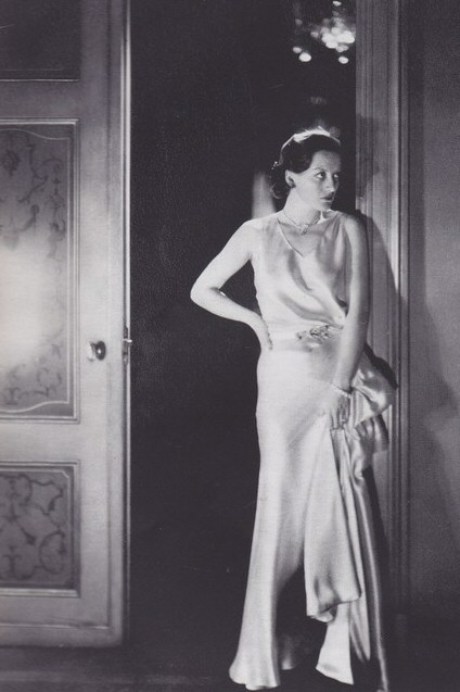 1931. Shot by Cecil Beaton.