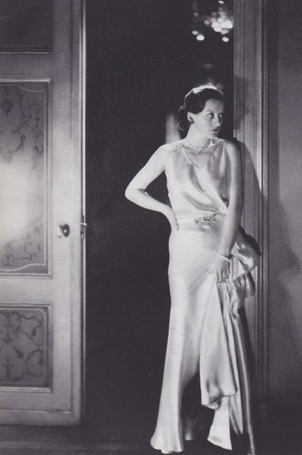 1931. Shot by Cecil Beaton.