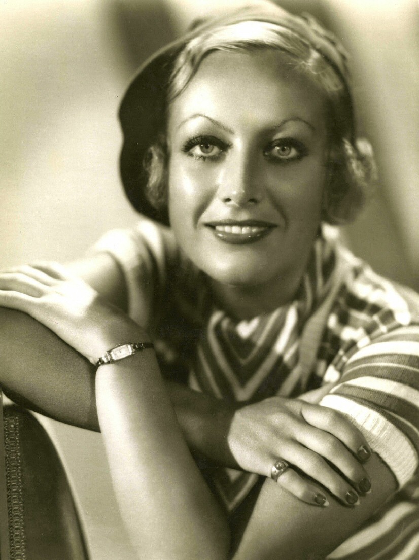 1931 publicity shot by Hurrell.