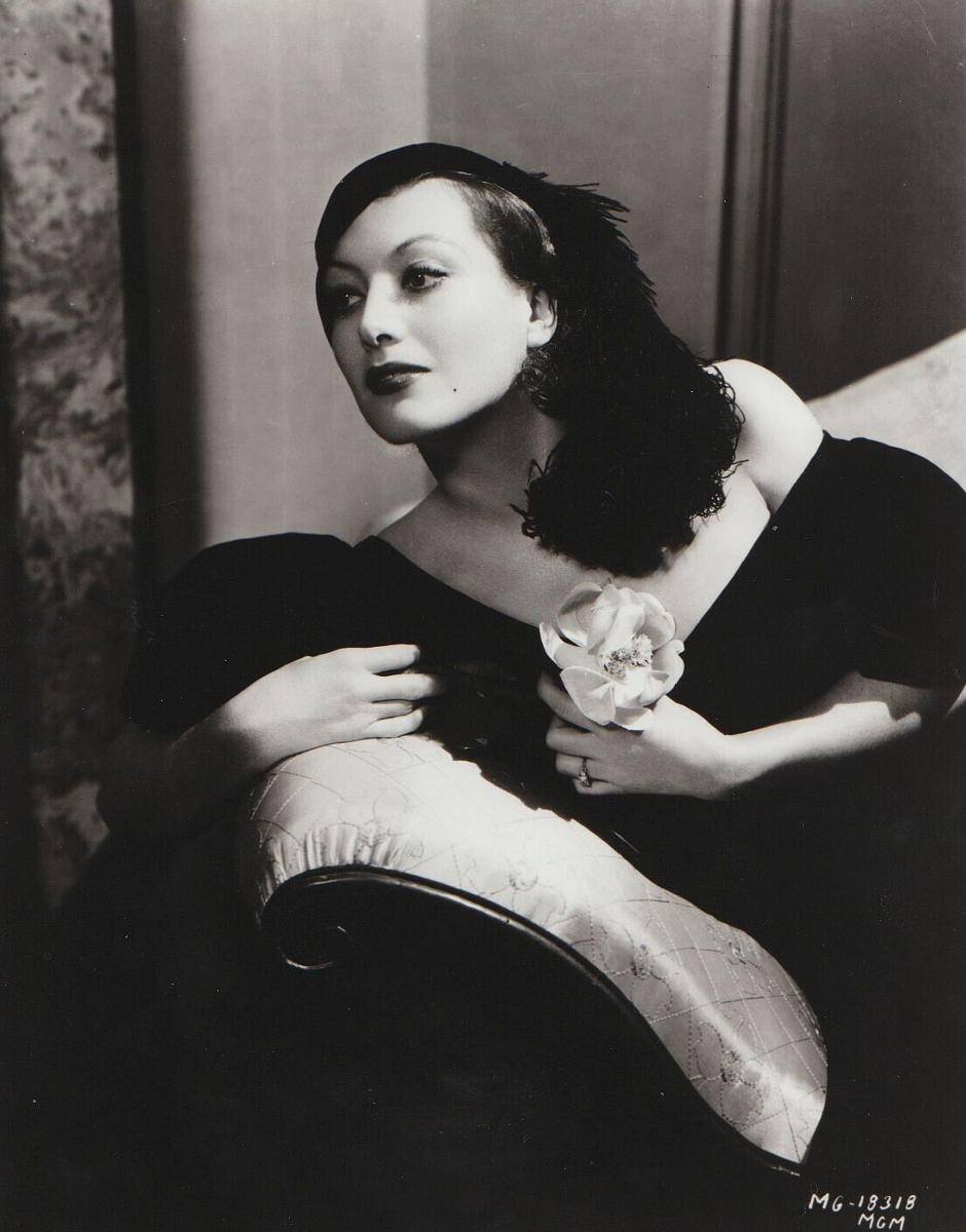 1931 publicity by Hurrell.