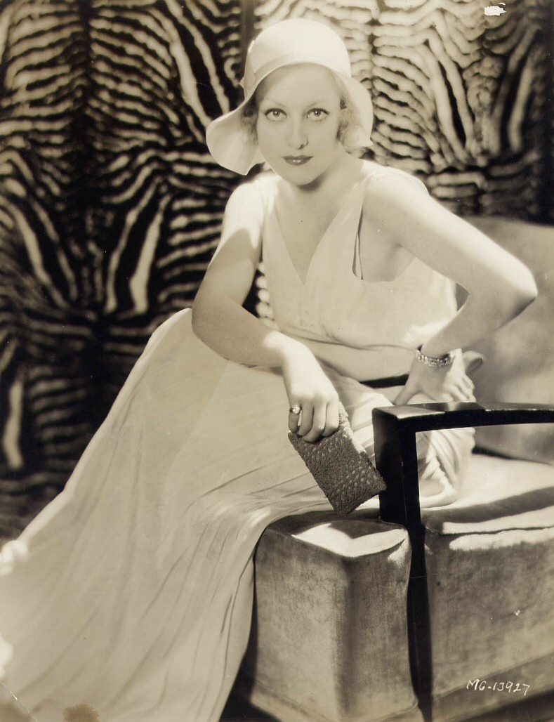 1931 publicity shot by Hurrell.