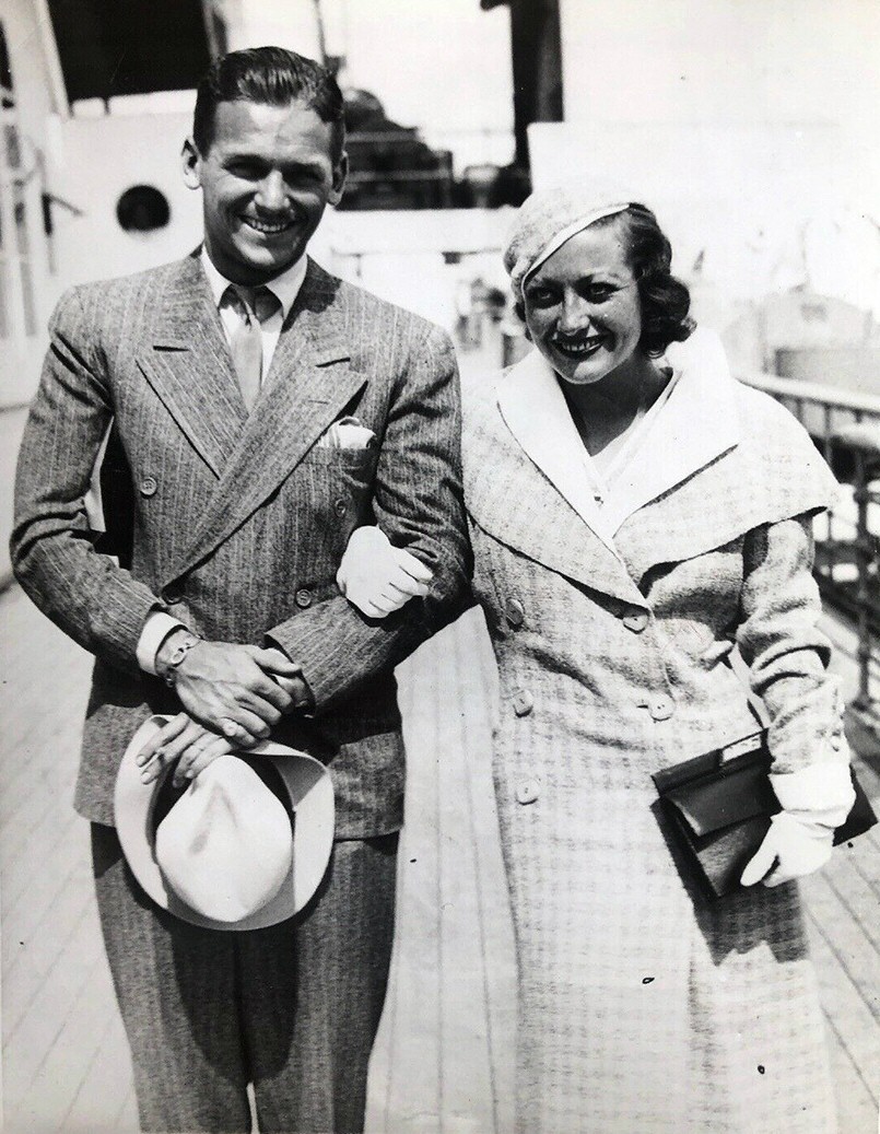 July 14, 1932. Arriving in Southampton with husband Doug Fairbanks, Jr.