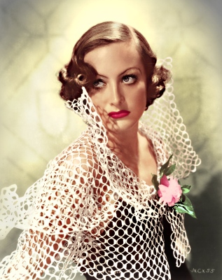 1933, shot by Hurrell.