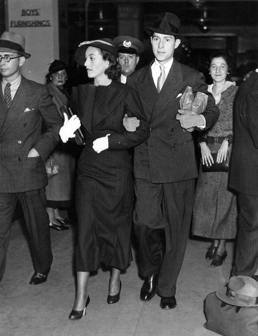 1935 in NYC with husband Franchot Tone.