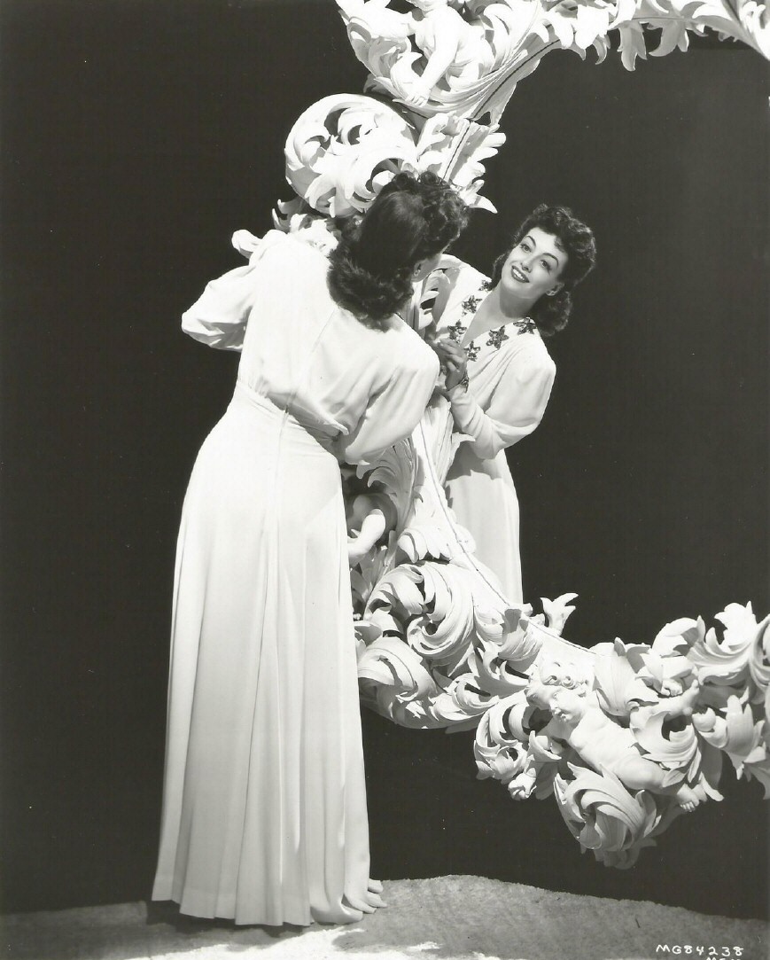 1941 publicity shot by Hurrell.