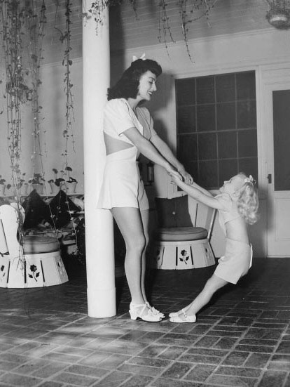 1943, with Christina at home.
