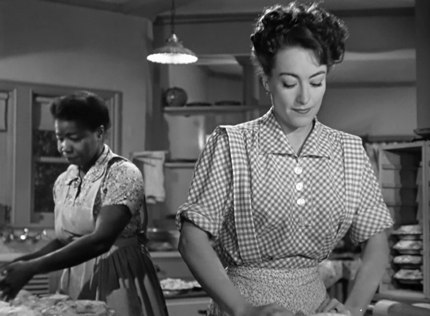 1945. 'Mildred Pierce' screen shot with Butterfly McQueen.