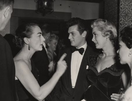 1952. With Tony Curtis and Janet Leigh.