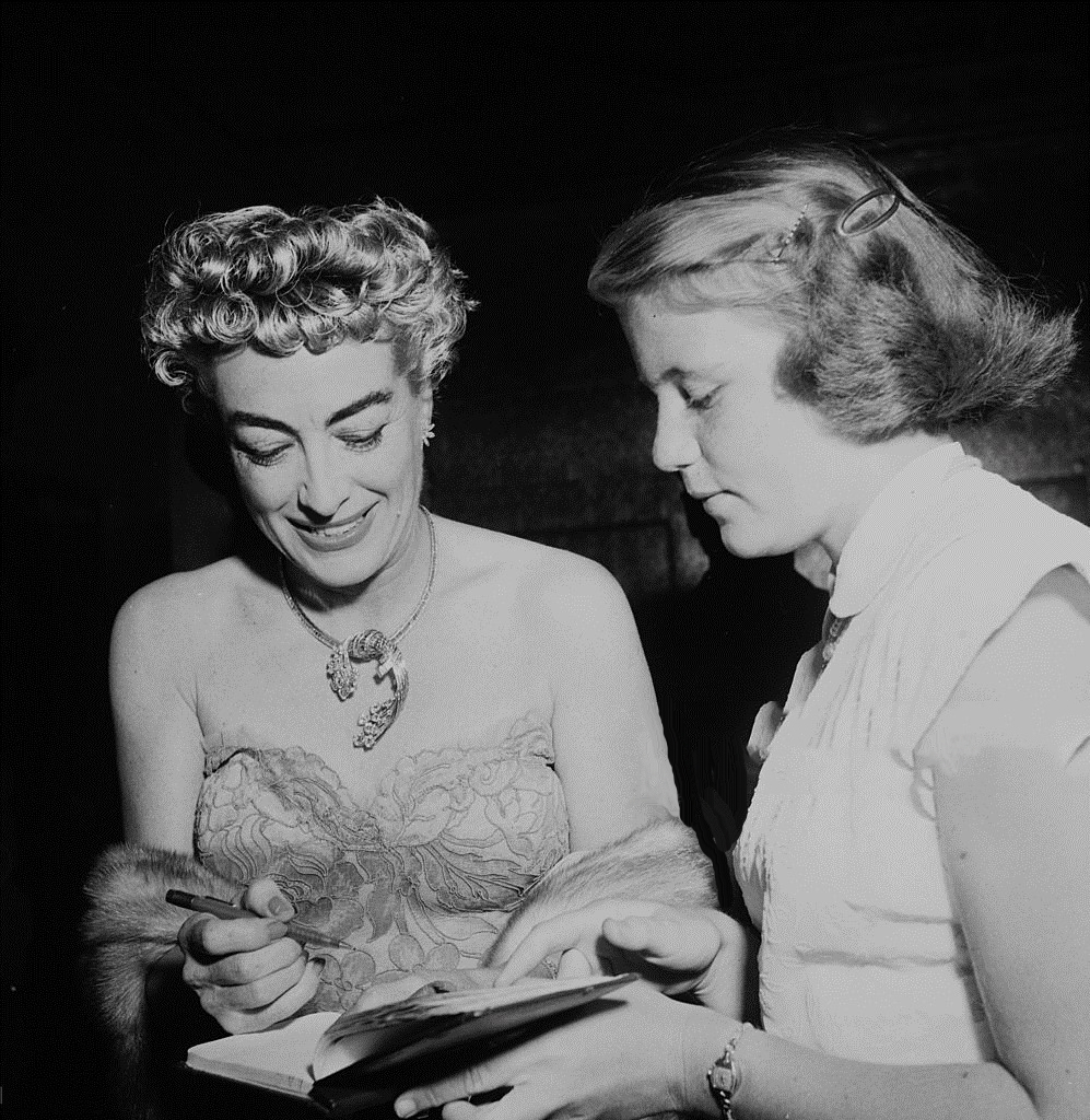 1953. At the Los Angeles premiere of 'The Robe.'