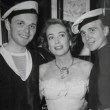 1952. With unknown sailors.