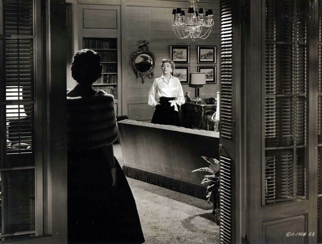 1955. 'Queen Bee' still with Lucy Marlow.