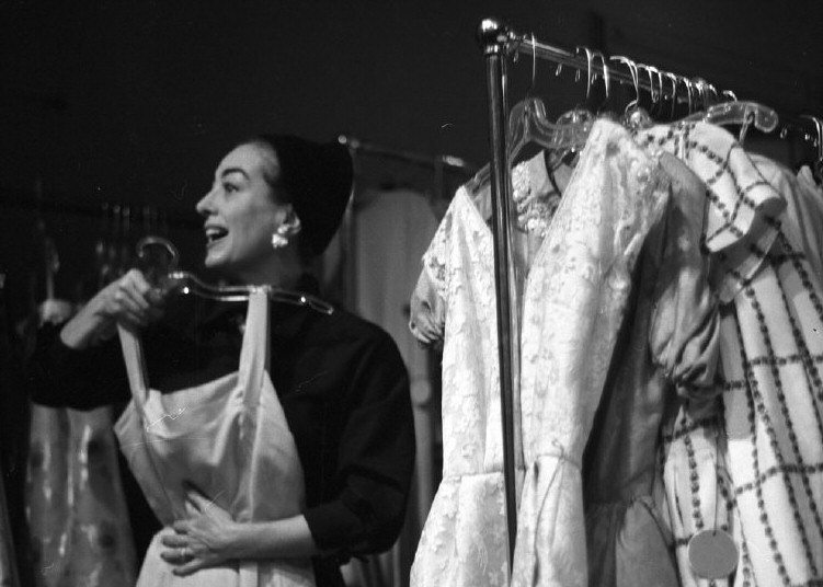 1956. At dressmaker Tina Leser's. Shot by Eve Arnold.