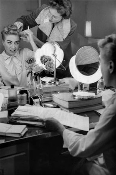 1959. Shot by Eve Arnold. (Thanks to Bryan Johnson.)