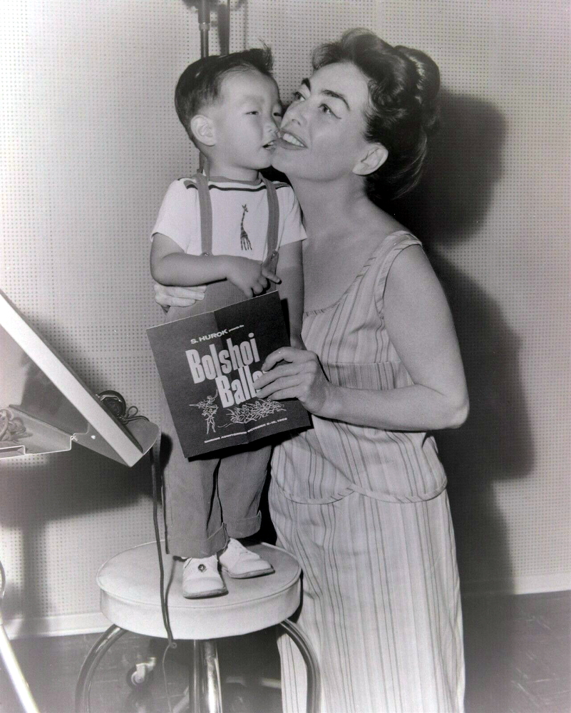 On the set of 'What Ever Happened to Baby Jane?'