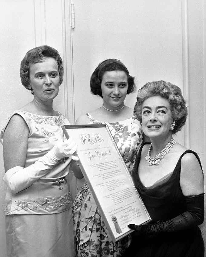 March 1963. With daughter Cindy and Ann Lewis, president of the Philadelphia Club of Advertising Women.