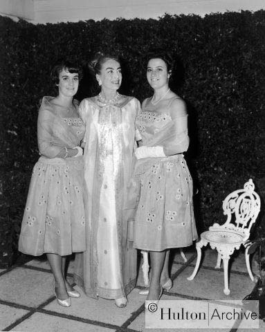 1963 in Palm Beach, with daughters Cathy and Cindy.
