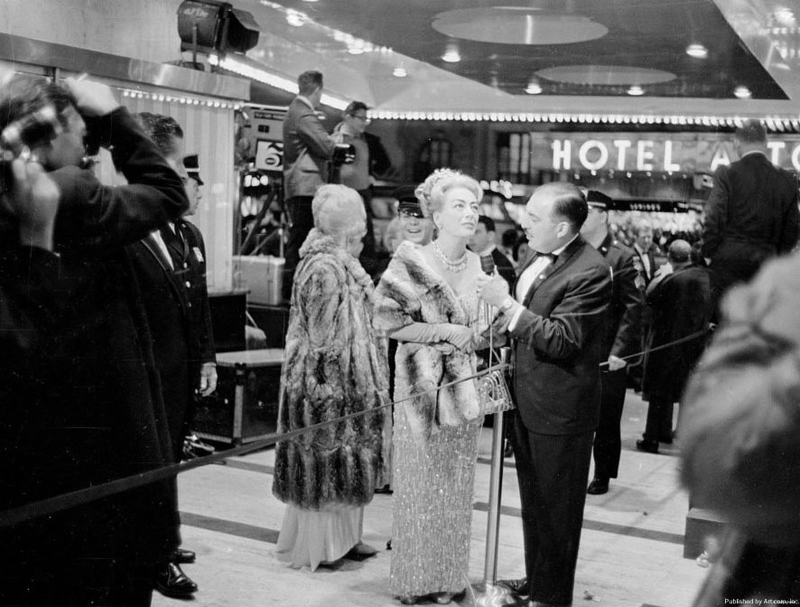 10/21/64. At the 'My Fair Lady' premiere in NYC.