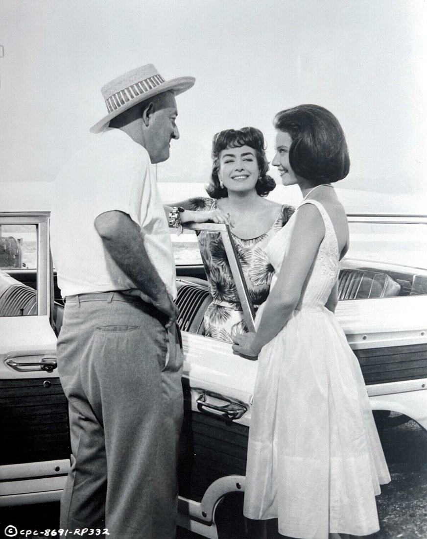 1964. On the set of 'Strait-Jacket' with director William Castle and Diane Baker.