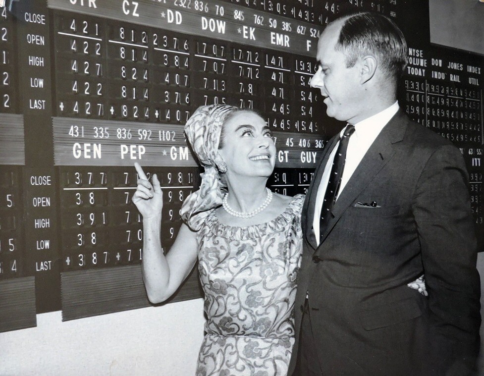 1965. Checking stock numbers for the newly formed PepsiCo.