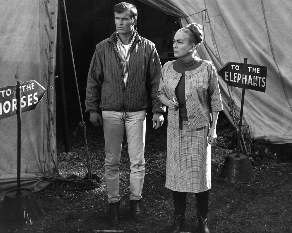 On the set of 'Berserk!' with Ty Hardin.