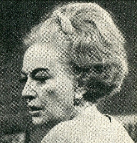 October 1968. Joan Crawford on 'Secret Storm.' (Thanks to James Bruce.)