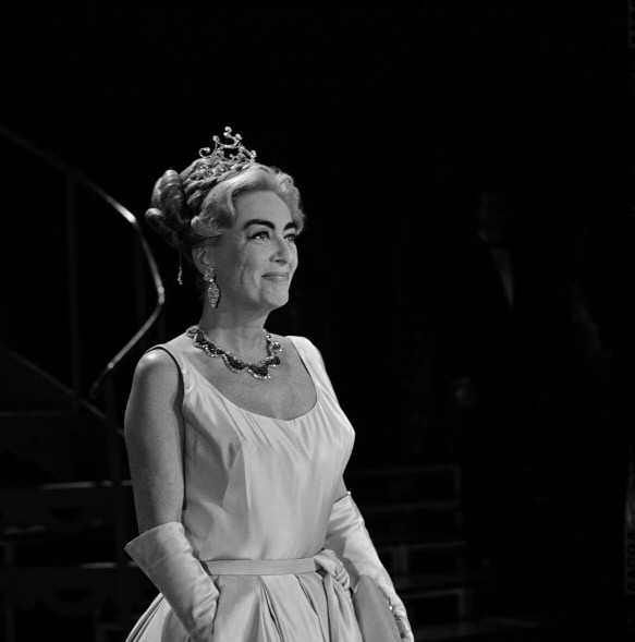 October 1961. On 'The Ziegfeld Touch.' (Thanks to Bryan.)
