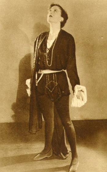 1929. Joan as Hamlet, by Ruth Harriet Louise.