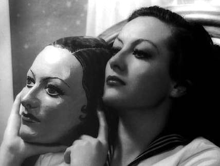 1931. Shot by Hurrell.