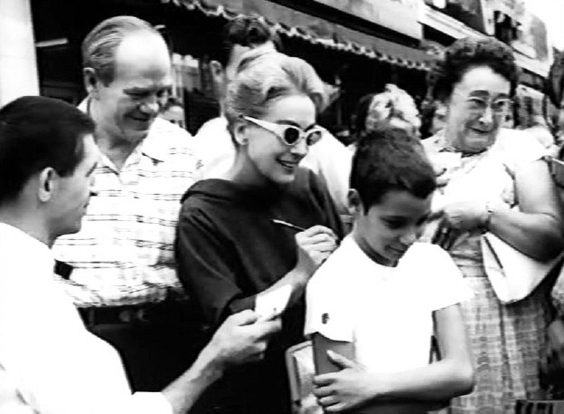 On the set of 'Strait-Jacket.' With Pepsi exec (and SJ co-star) Mitchell Cox right behind Joan. (Thanks to Bryan Johnson.)