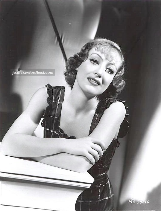 1933. Shot by Hurrell.
