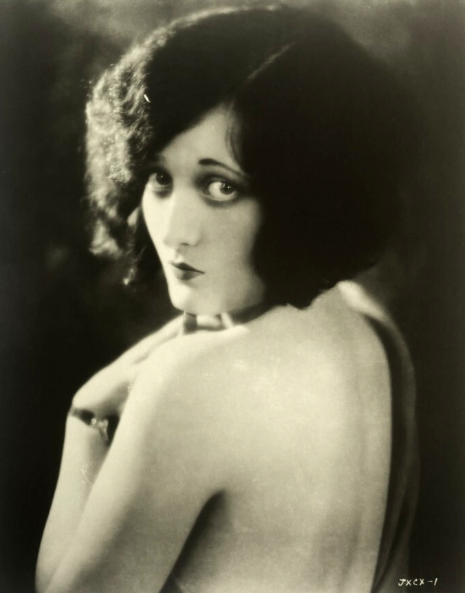 1925 MGM publicity.