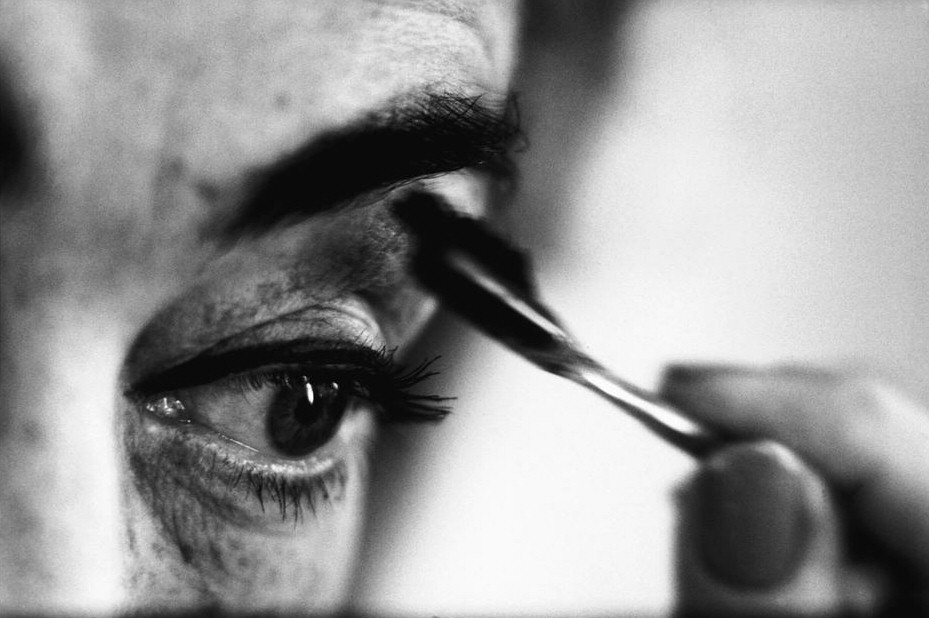 The Crawford Eye, as appeared in Life magazine, 10/05/59. Photo by Eve Arnold.
