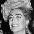 January 10, 1960. Joan receives one of 7 'Golden Hat Awards' given by the Millinery Institute of America.