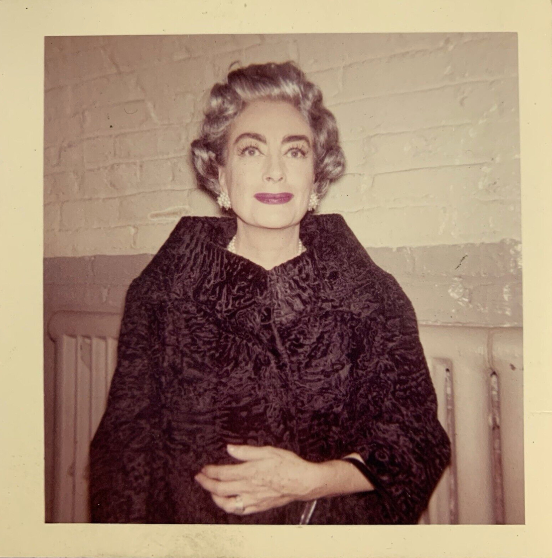 December 1962. Shot in NYC by friend/publicist Dore Freeman.