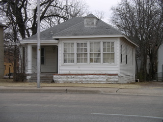 910 D Avenue, Lawton.